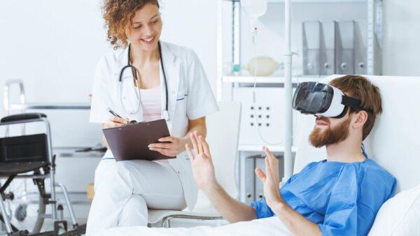 virtual reality for pain prevention